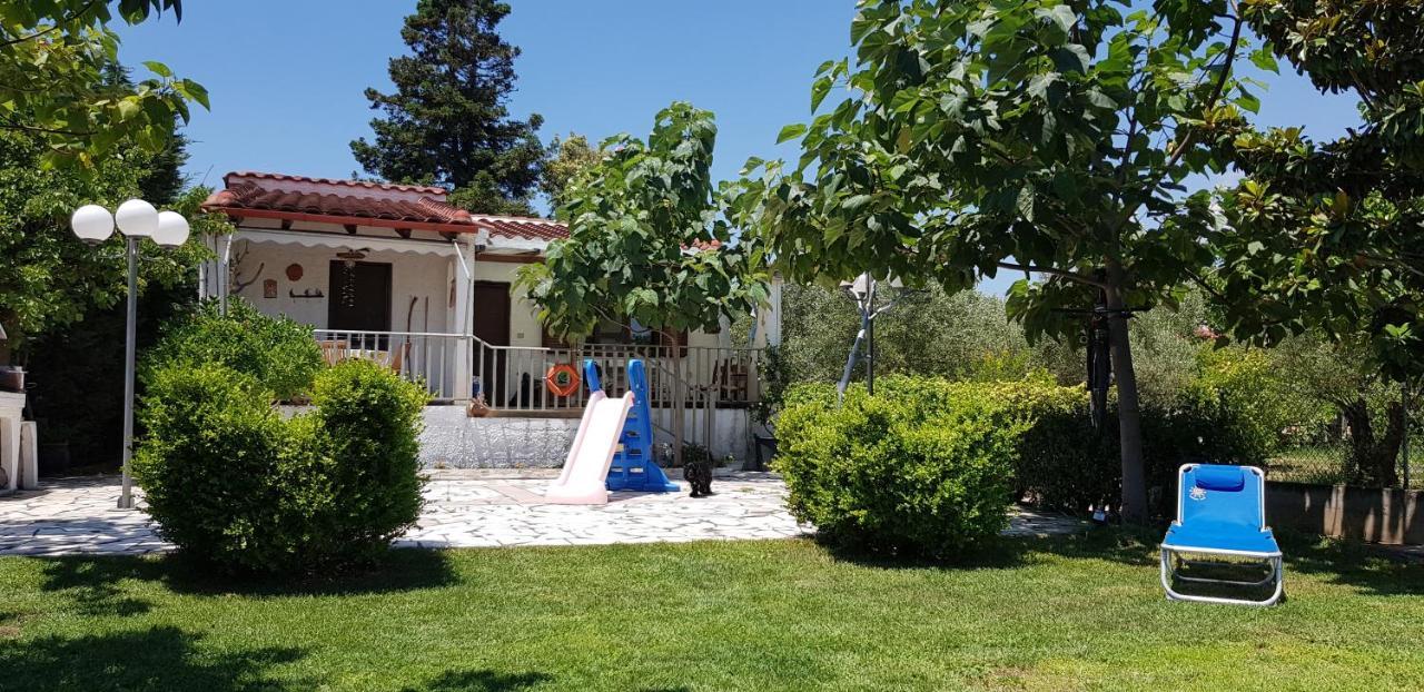Country House By The Sea !!! Villa Karavómilos Exterior foto