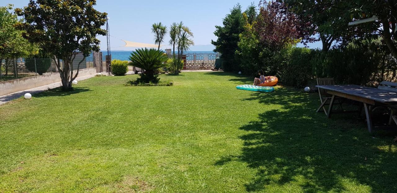 Country House By The Sea !!! Villa Karavómilos Exterior foto