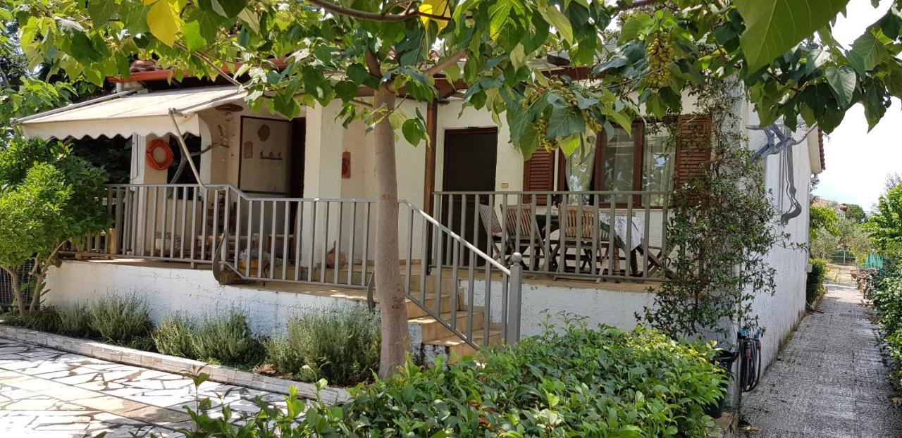 Country House By The Sea !!! Villa Karavómilos Exterior foto